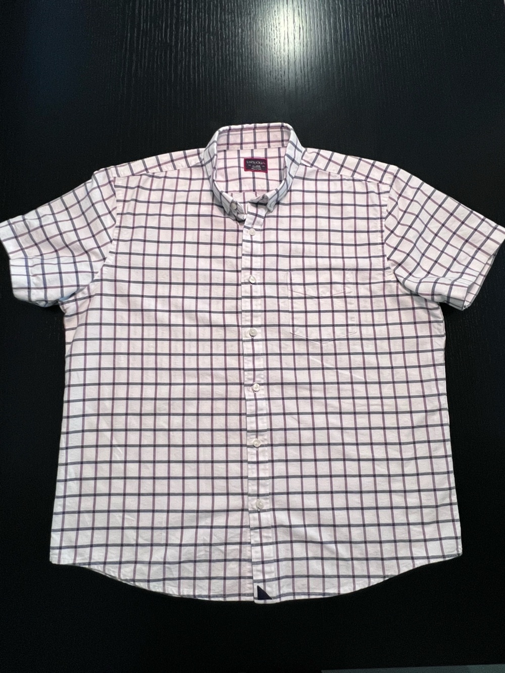 UNTUCKit Men’s XL White/Burgundy/Gray Plaid Button Down with Short Sleeves